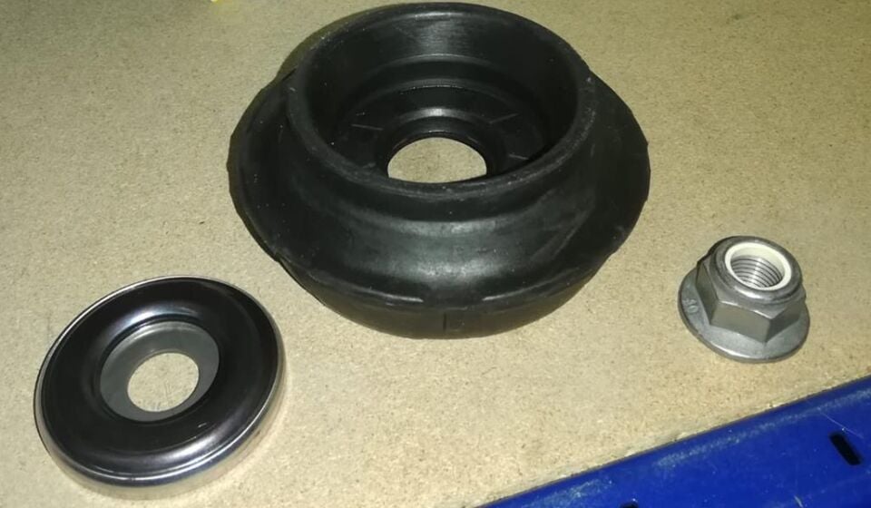 SNR KB65541 ÖN AMORTİSÖR TAKOZU (RULMAN+SOMUN) KNG 97=> CLIO II 98=> SYMBOL 00=> TWNG 07=> (KB655.07)